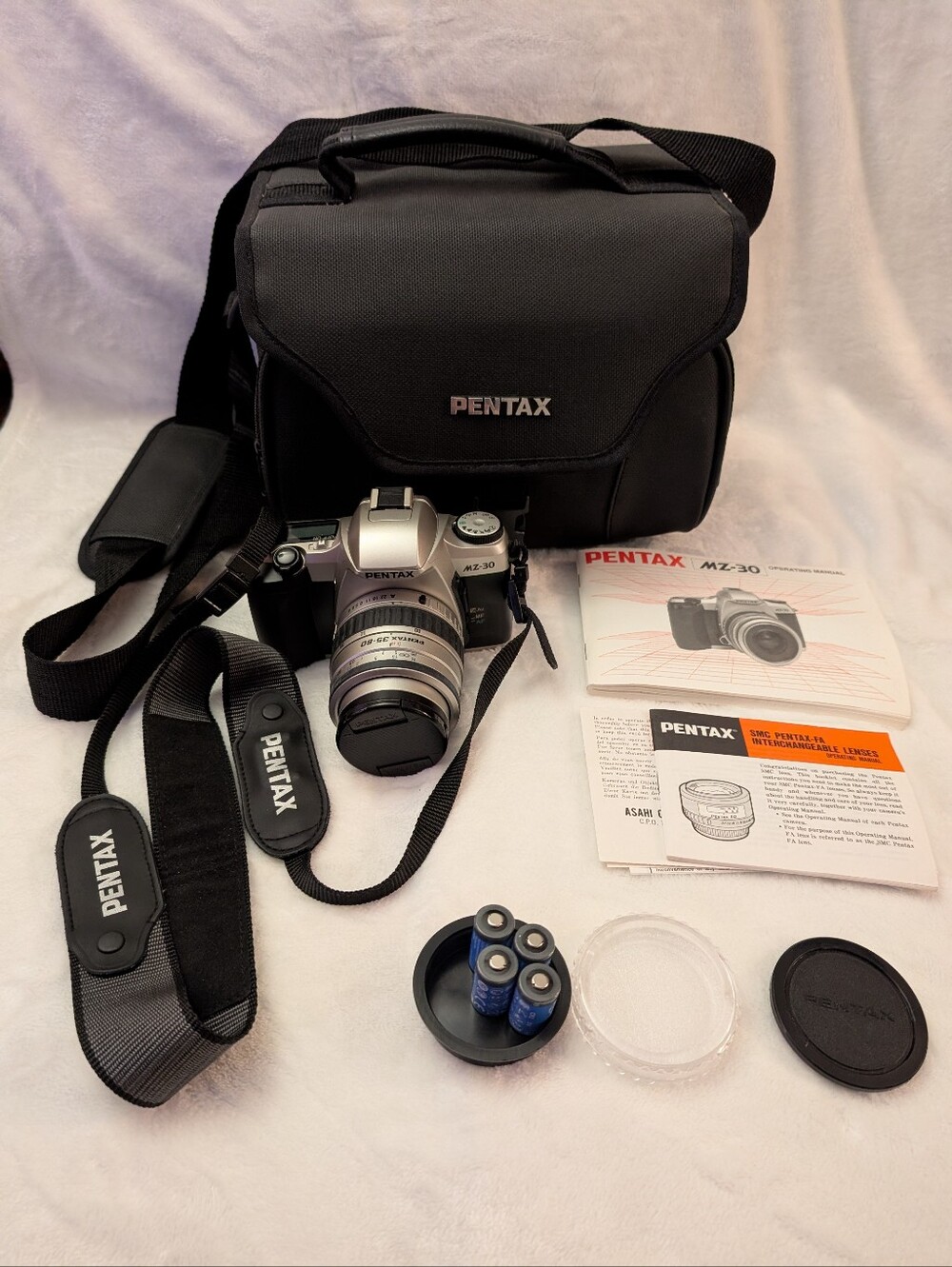 Vintage Pentax MZ-30 35mm Film SLR Camera Bundle - TESTED & WORKING